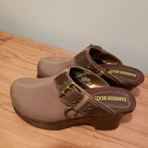 Brand new Clogs